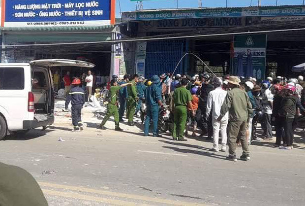 Hiện trường vụ tai nạn liên hoàn khiến 6 người thiệt mạng